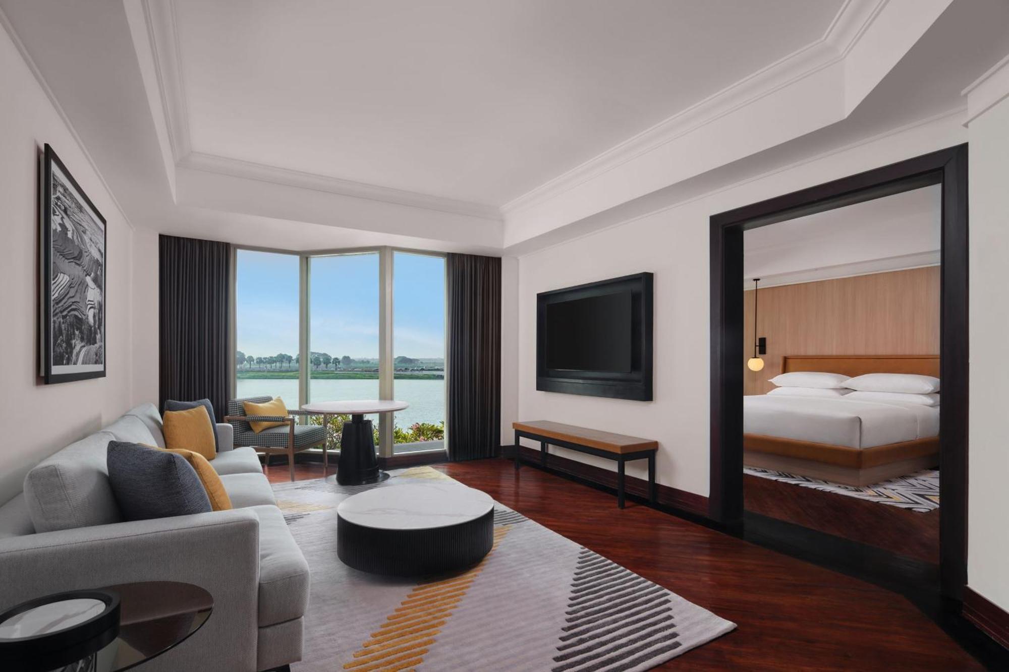 Sheraton Jakarta Soekarno Hatta Airport Tangerang Esterno foto